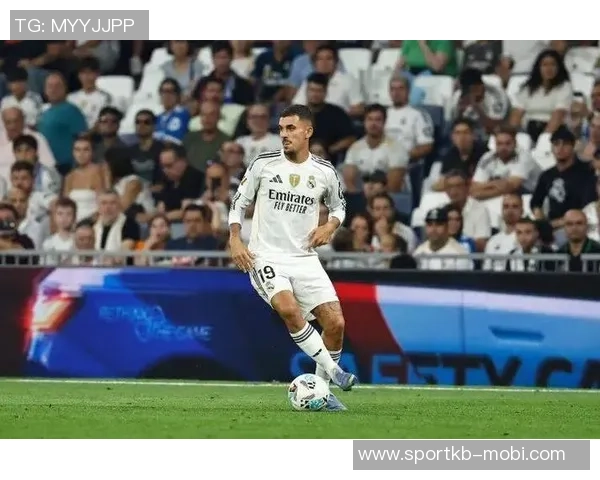 皇马后卫赫伊森因左腿比目鱼肌受伤预计缺阵一到两周